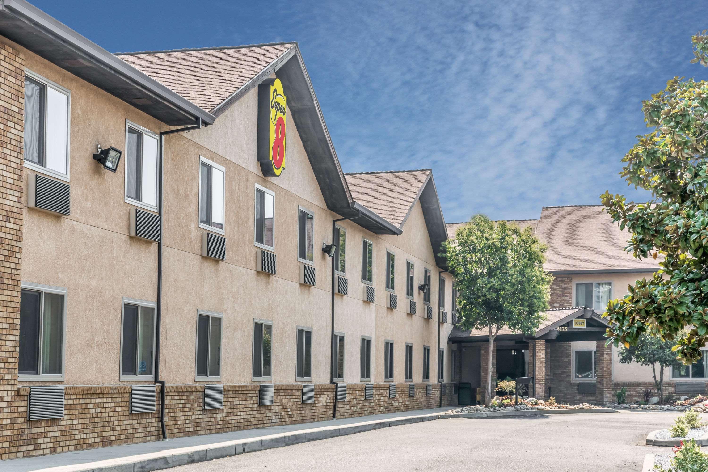 Super 8 By Wyndham Redding Exterior foto
